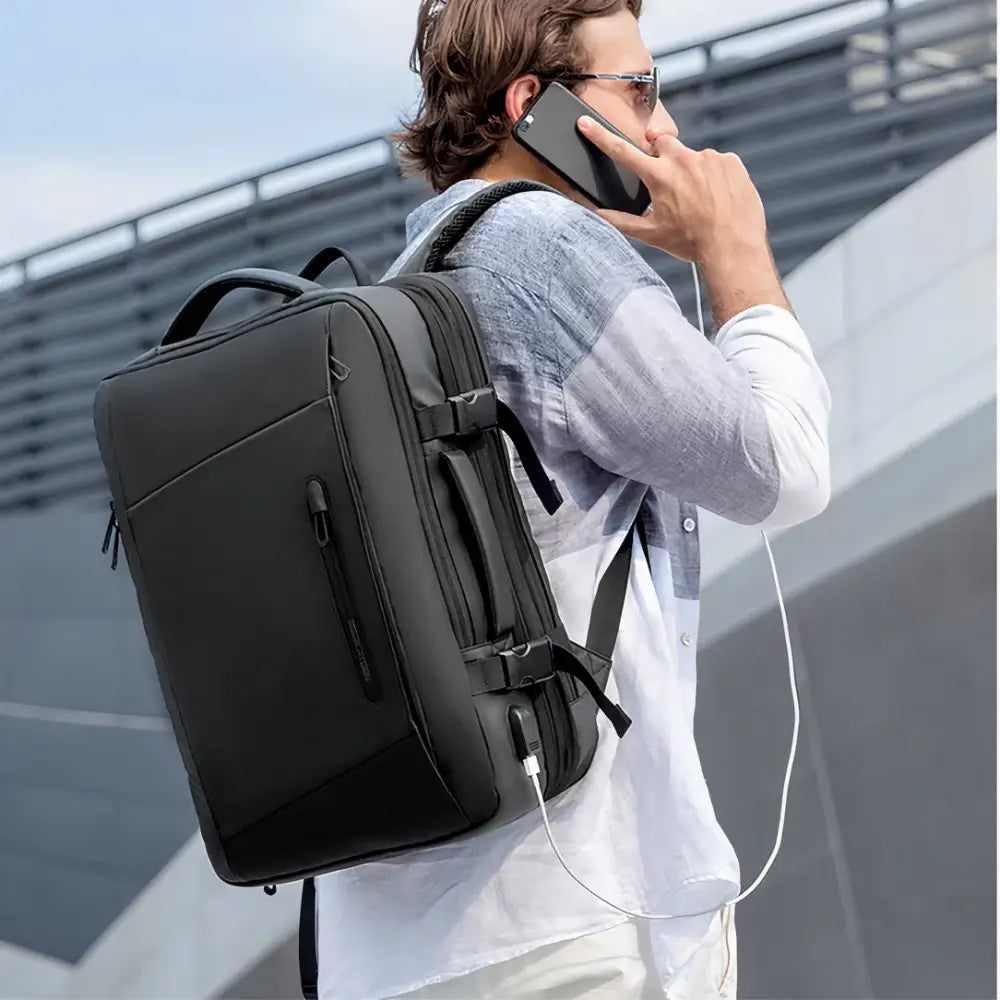 Sac à dos voyage ordinateur TechTrek doté d’un port de chargement USB multifonctionnel