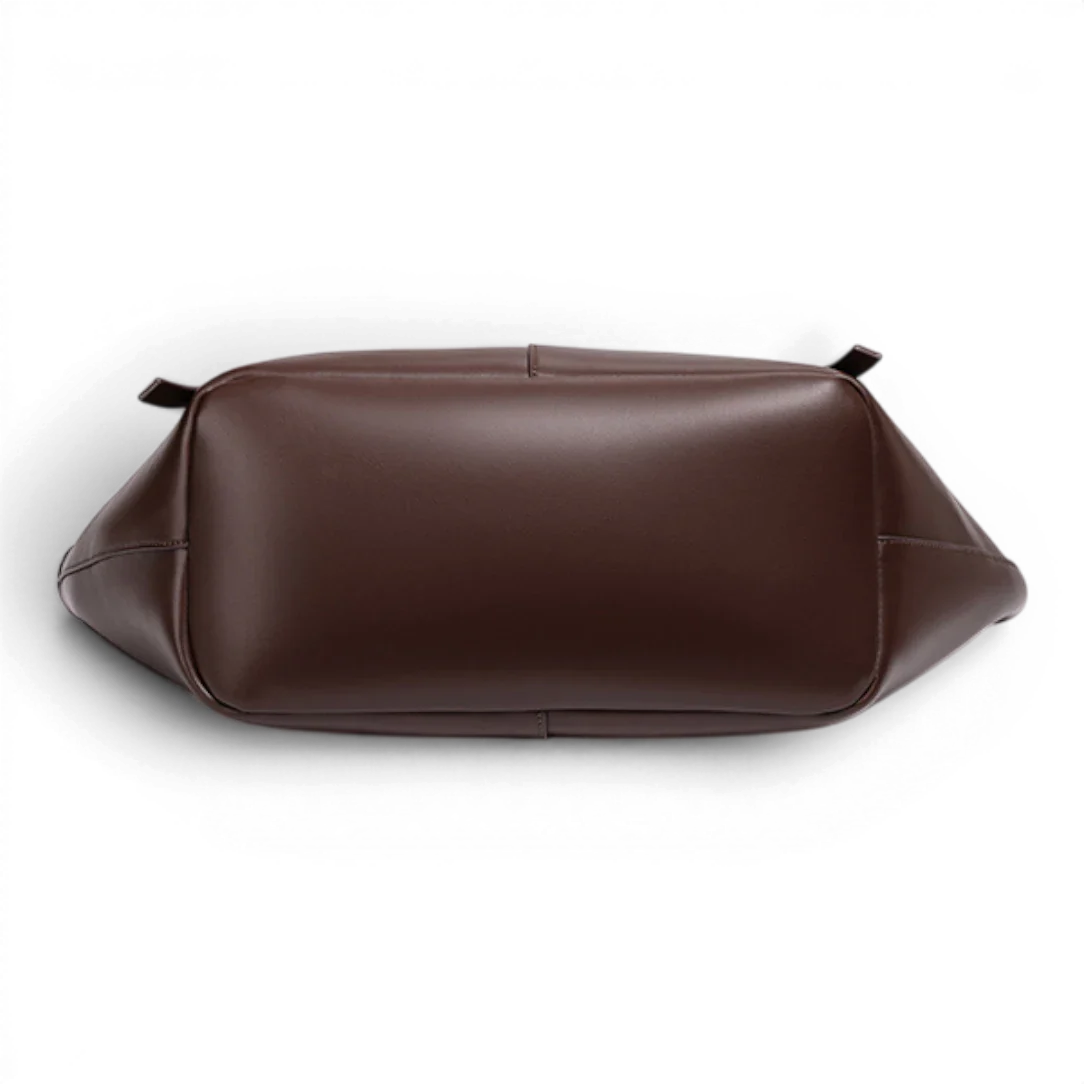 Sac à main de cours grande capacité ines en cuir marron mat avec design minimaliste et coutures nettes