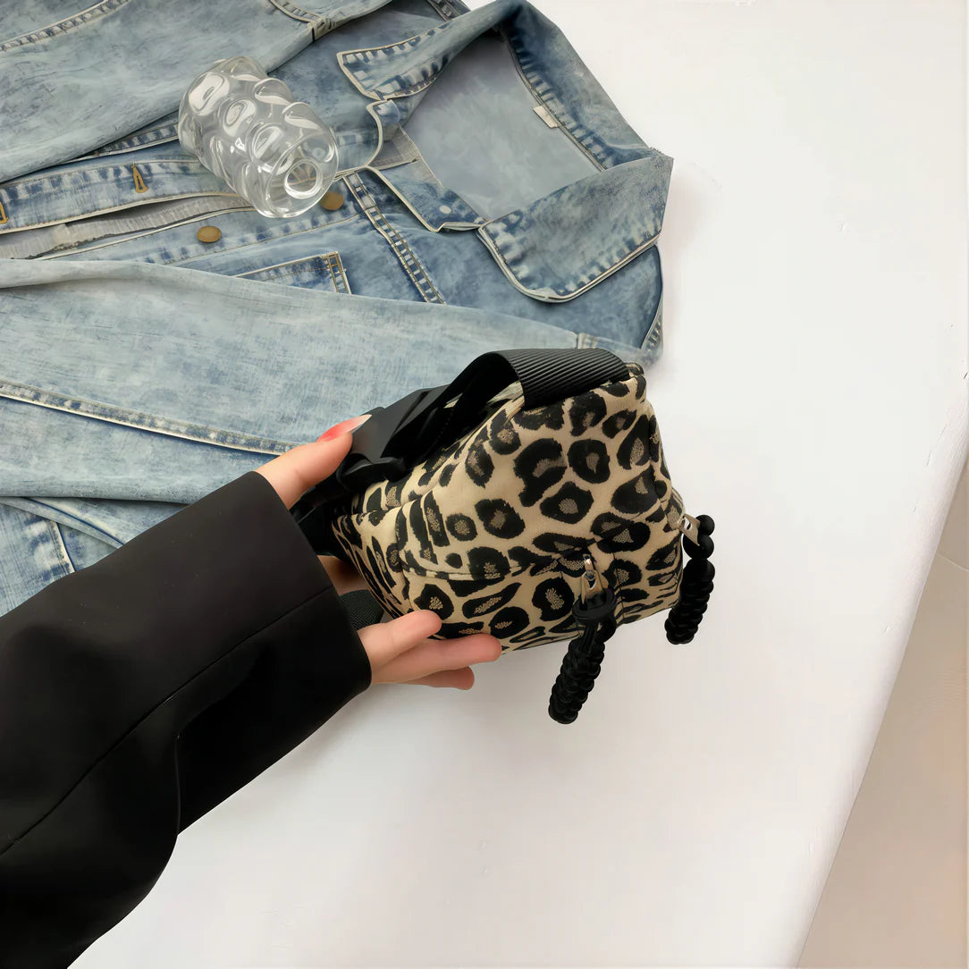 Sac banane xl léopard en imprimé léopard tissé pour un style tendance et pratique