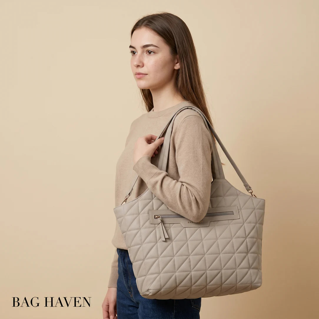 Sac cabas beige matelassé avec motif losanges et poche zippée avant sac cabas matelassée veltic