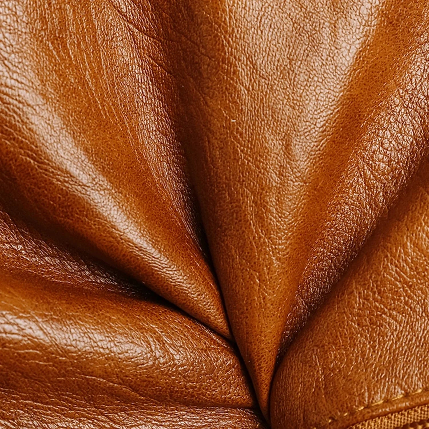 Sac de cours à bandoulière chic en cuir marron riche avec grain naturel texturé et léger brillant wanderval
