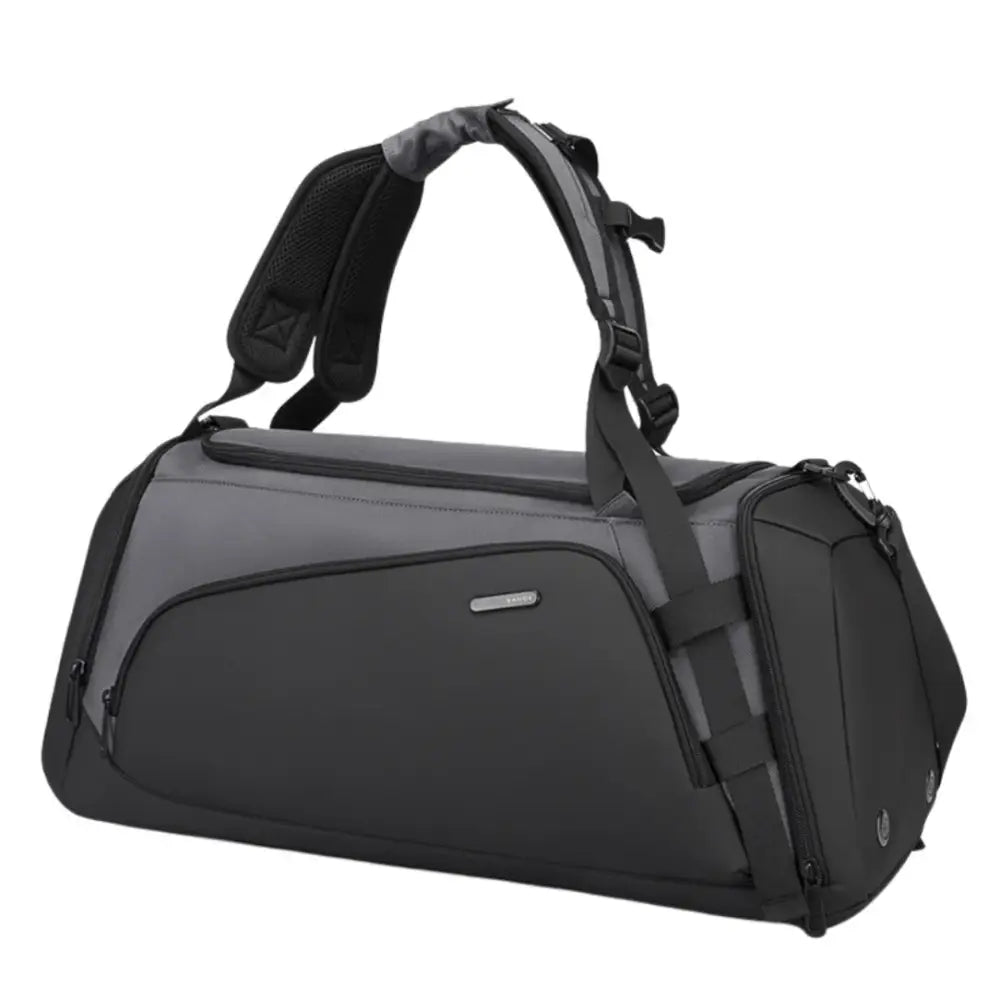 Sac de sport bicolore gris et noir avec bandoulière.