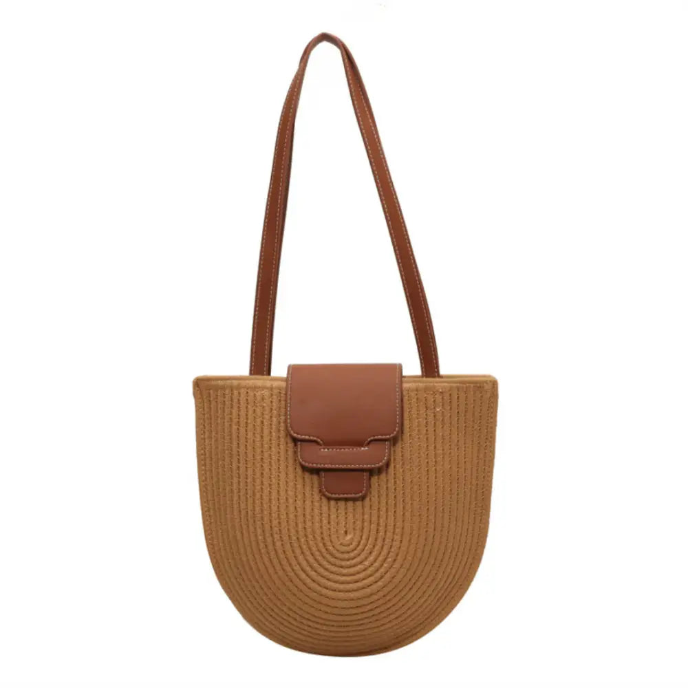 Sac demi lune de plage Luna en paille marron avec accents en cuir
